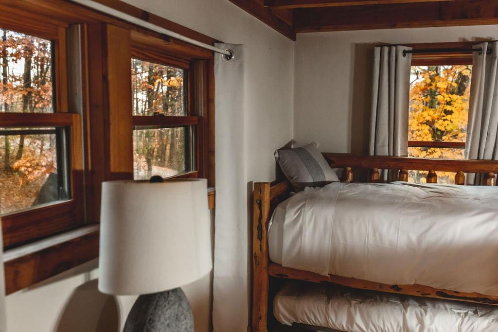 Deer Run Cabin At 36 North - Hot Tub Purlear エクステリア 写真