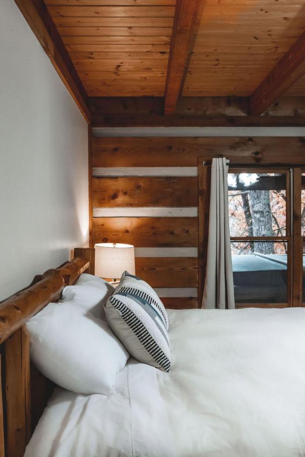 Deer Run Cabin At 36 North - Hot Tub Purlear エクステリア 写真