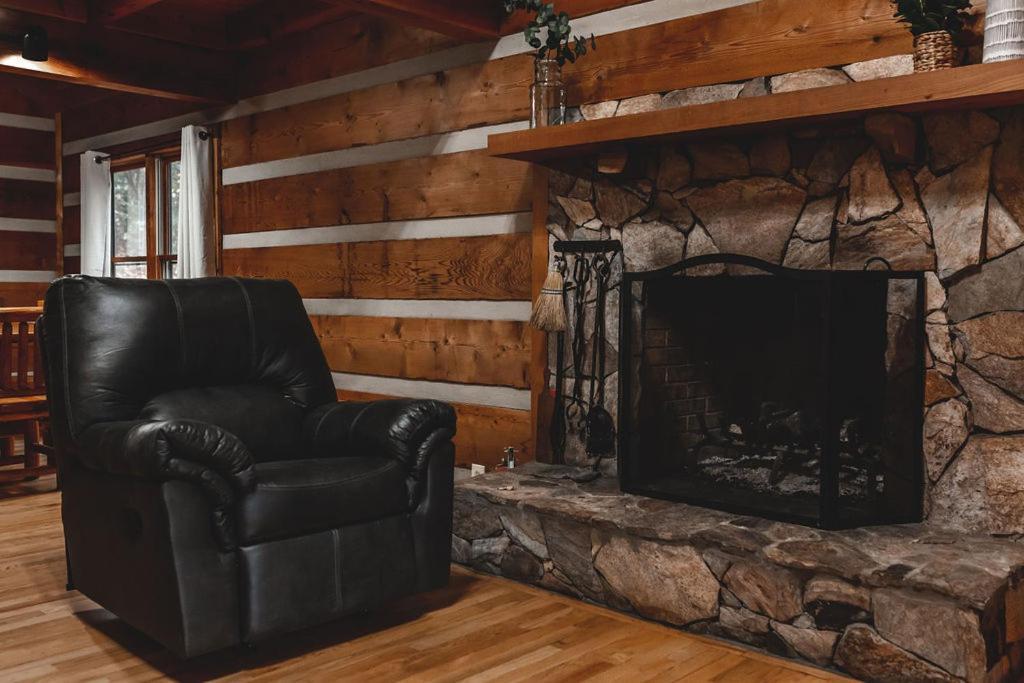 Deer Run Cabin At 36 North - Hot Tub Purlear エクステリア 写真